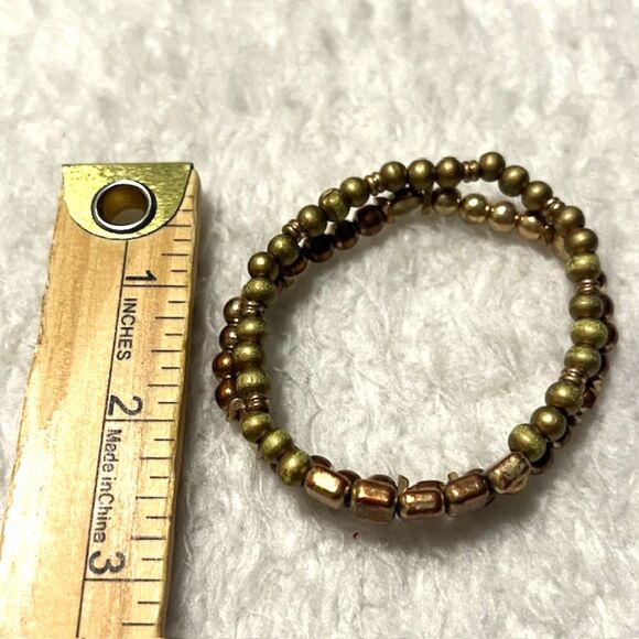 Lot of 2 Gold And Copper Tone Beaded Elastic Bracelets - Picture 7 of 7